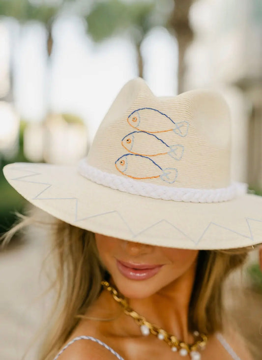 White Palm Hat - Triple Fish
